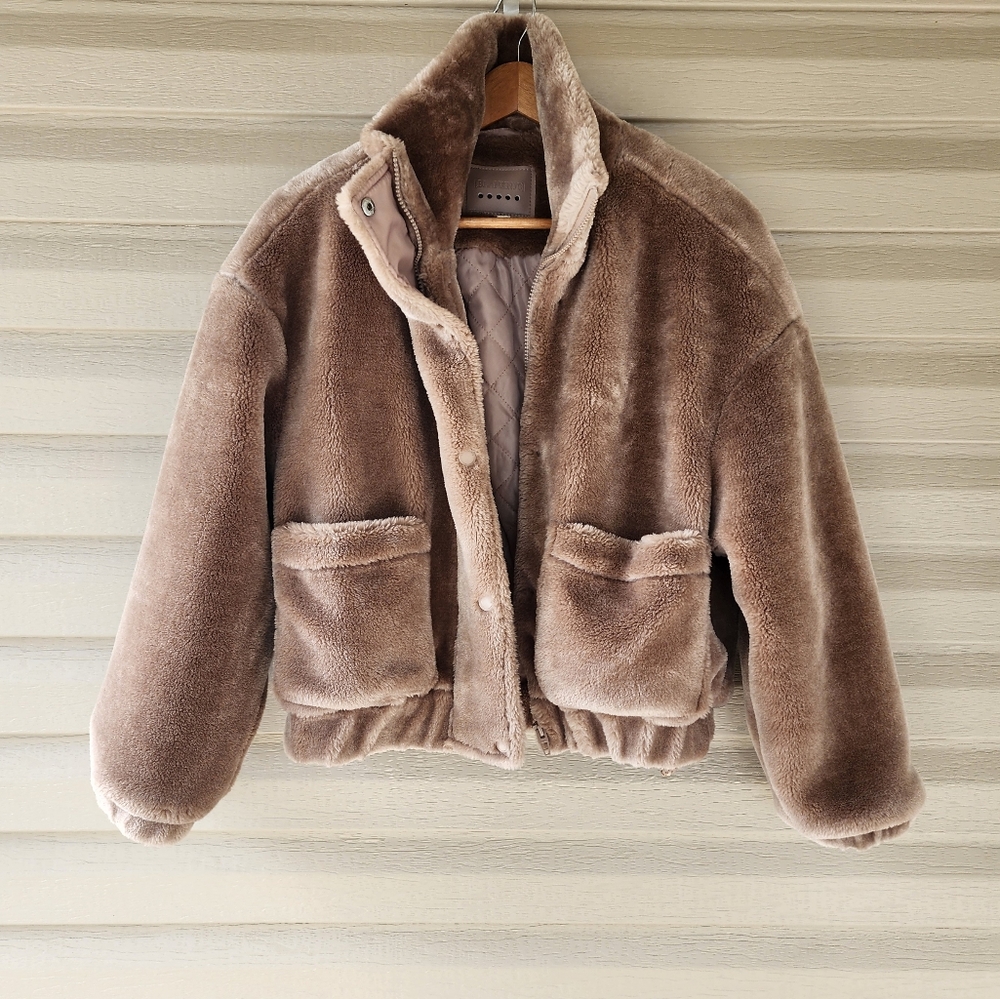 Blanknyc Bicoastal teddy jacket size XS - Picture 4 of 15